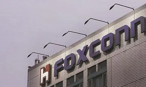 Foxconn inks Rs 1.6K crore deal with TN for mobile component plant