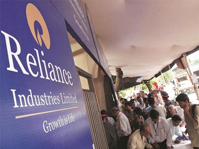 RIL becomes 1st Indian firm with m-cap above Rs 6 lakh cr on closing basis