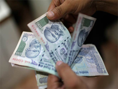 Indian Rupee again breaches 68-mark, down 28 paise to 68.26 in early trade