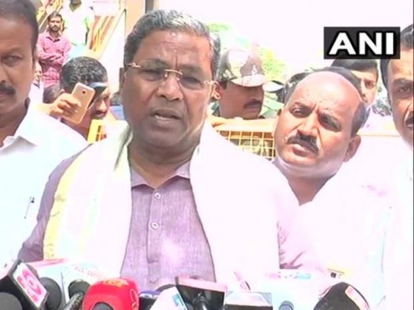 Siddaramaiah demands probe into 24 deaths due to O2 shortage in Karnataka