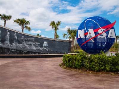 NASA building robot to repair, refuel satellites in orbit