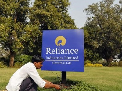 Reliance Industries hits new high as stock turns ex-bonus today