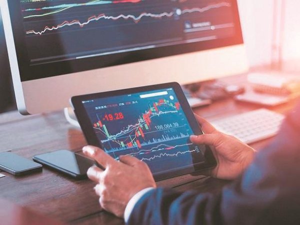 APL Apollo Tubes surges 6%, hits fresh high ahead of 1:1 bonus issue