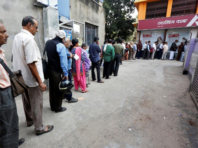 All problems will end in 15 days: Govt reassures SC on note ban inconvenience