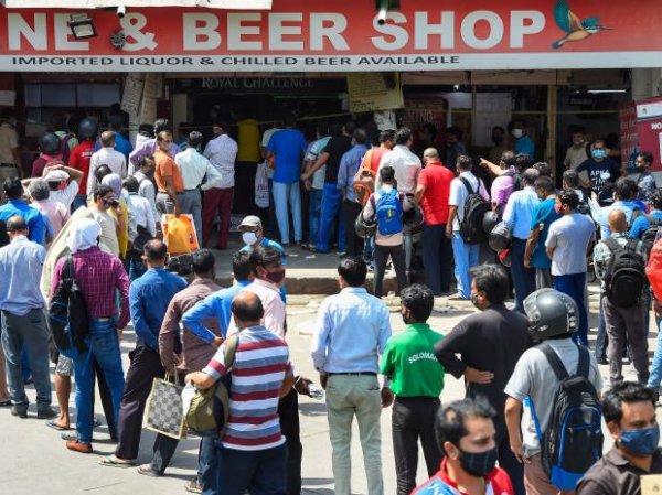 Delhi allows home delivery of liquor through apps or websites, tweaks rules