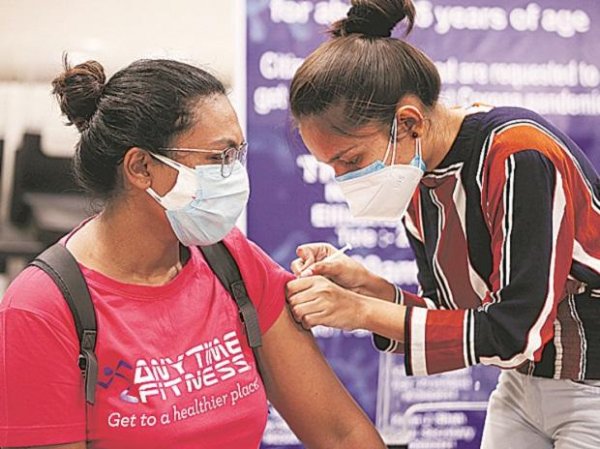 India's coronavirus vaccination coverage crosses 370 million shots