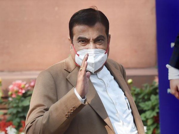 Aim to construct 60,000 km of world-class national highway by 2024: Gadkari