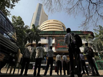 Sensex, Nifty start on a choppy note