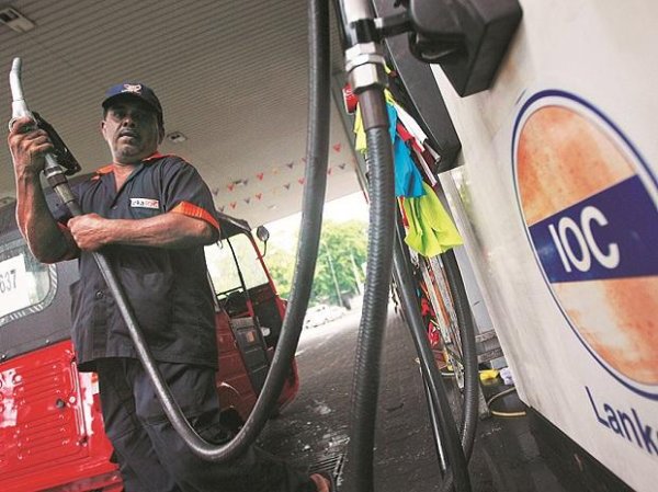 Petrol price at an all-time high of Rs 87.85 in Delhi, diesel at Rs 78.03