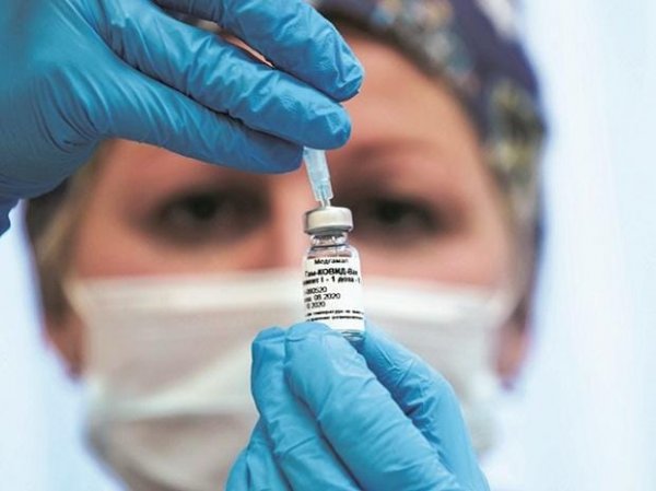 Covid-19 pandemic: Russia's daily infections near 200,000 for first time