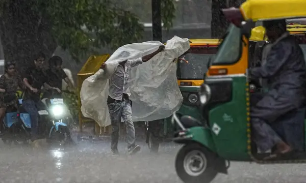 Rain lowers temperature, Delhi records first 'good' air quality of the year