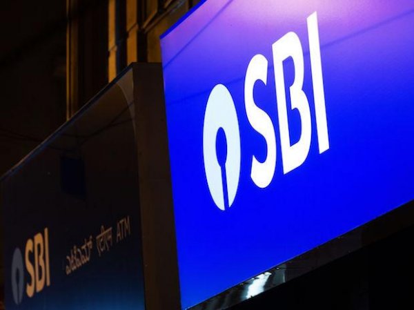 SBI rallies 4%, hits record high of Rs 475 on heavy volumes