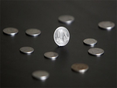 Rupee cracks 67-mark, tanks 52 paise vs US dollar