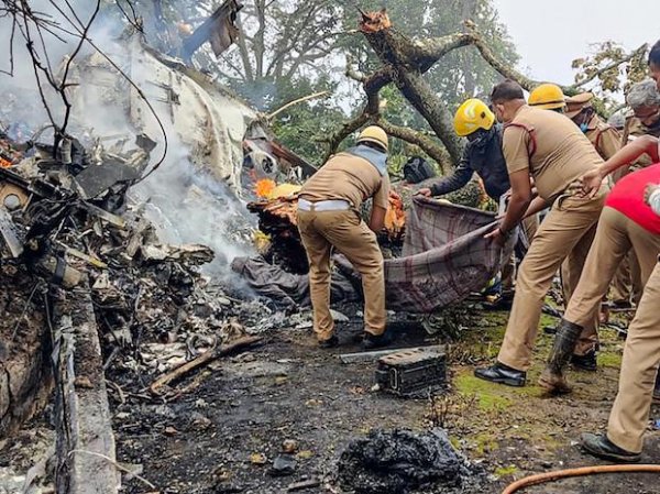 Chopper crash: Mortal remains of 4 IAF, 2 Army personnel identified