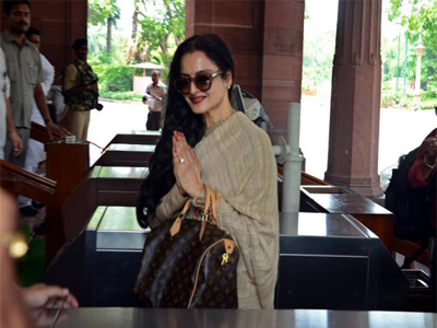 Rekha makes an appearance in Parliament
