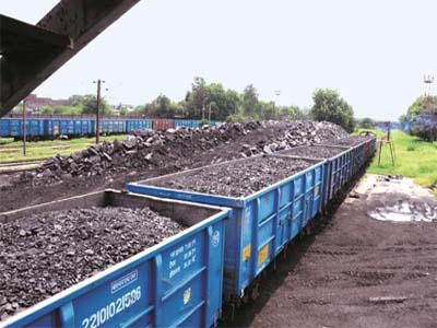 Govt raps CIL execs over production as coal availability remains a worry