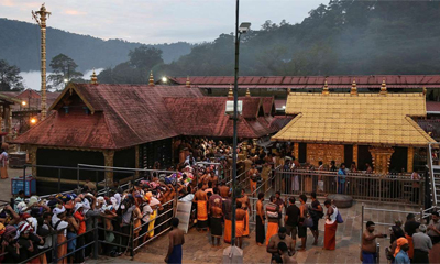 Sabarimala row: Two women devotees stopped by protesters at Kerala's Appachimedu