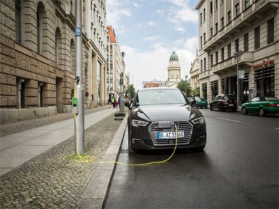 How street lamps could charge Electric Vehicles: Siemens invests in this start-up for EVs