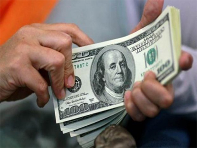 Dollar hits three-year low vs euro; Wall Street hits new highs