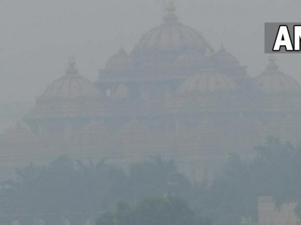 Delhi air quality plunges to 'severe' category as AQI drops to 499
