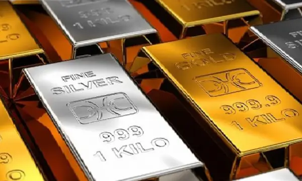 Gold prices dip Rs 220, silver falls Rs 100, trading at Rs 75,700 per kg