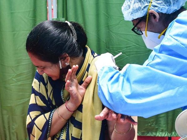 India logs 38,792 fresh Covid cases and 624 deaths, active cases fall