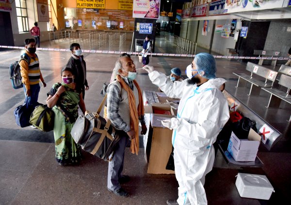 Global Covid-19 cases top 72.2 mn, death toll at 1,611,758: Johns Hopkins