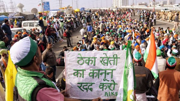 Over 60,000 farmers protesting at Delhi borders, situation unsustainable: Police