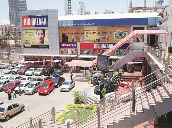 Supreme Court asks Future Retail to move Delhi HC on NCLT proceedings