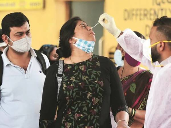India records 2,876 Covid-19 infections, 98 fatalities in 24 hours