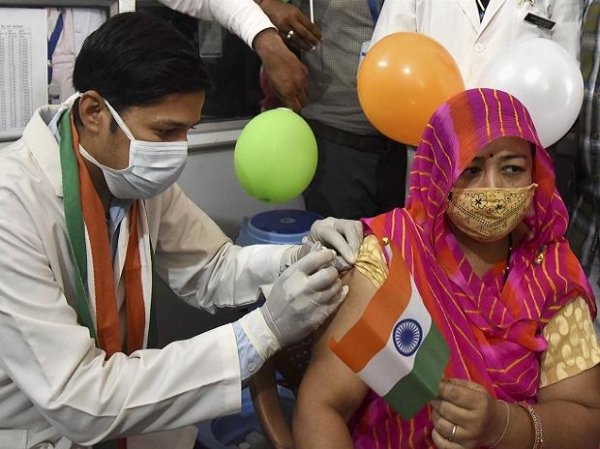 India records 32,937 new Covid-19 cases, 417 deaths overnight