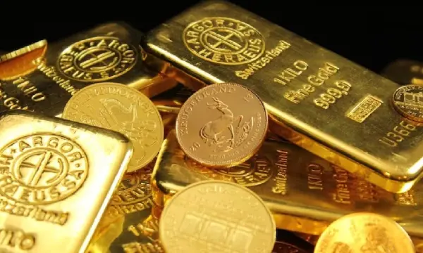 Gold price rises Rs 220 to Rs 59,670, silver jumps Rs 500 to Rs 74,000