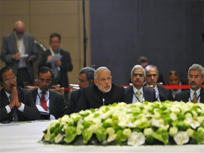 Modi says India to grow at 8 %, seeks united anti-terror stand
