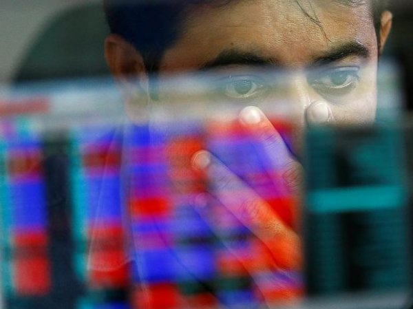 HDFC AMC, Aditya Birla Sun Life AMC hit 52-week lows in a firm market
