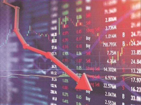 Spandana Sphoorty Financial hits 52-week low, falls 11% in one week