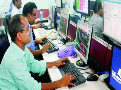 Sensex, Nifty start on a cautious note