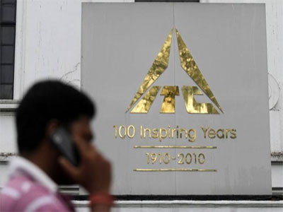 ITC hits fresh 52-week high; stock surges 17% in one month