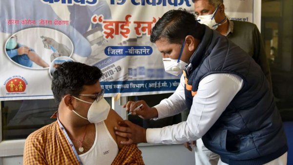 447 adverse events across India post-vaccination, 3 serious