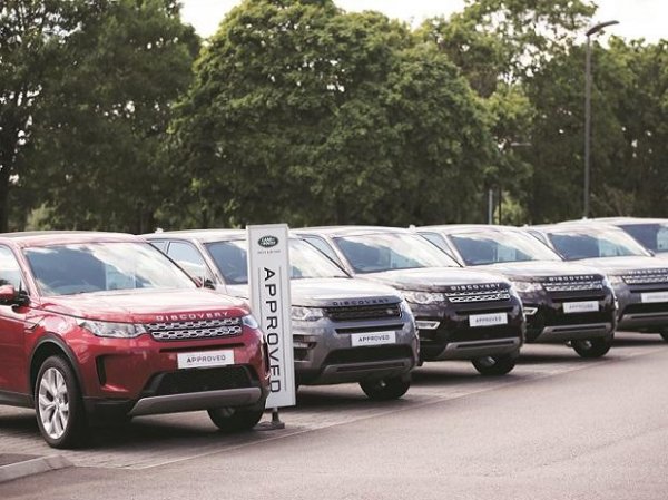 Tata Motors up 3%, Tata Motors DVR hits 52-week high ahead of Q4 results