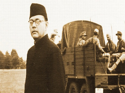 Bengal releases Netaji files, but public has to wait (family has them now)