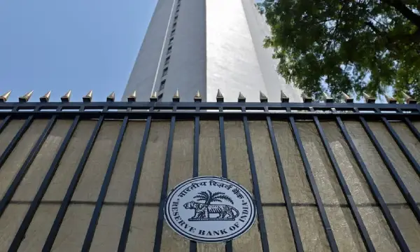 Large banks preparing for maturity of RBI's $5 billion forex swap