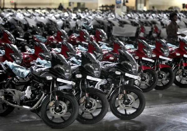 Bajaj Auto reports 16% drop in total sales to 3,16,020 units in Feb