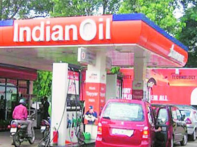 Indian Oil cuts petrol, diesel prices by 9 p/litre