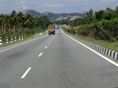 NHAI to buy back 20 roads projects for 8,200 crore