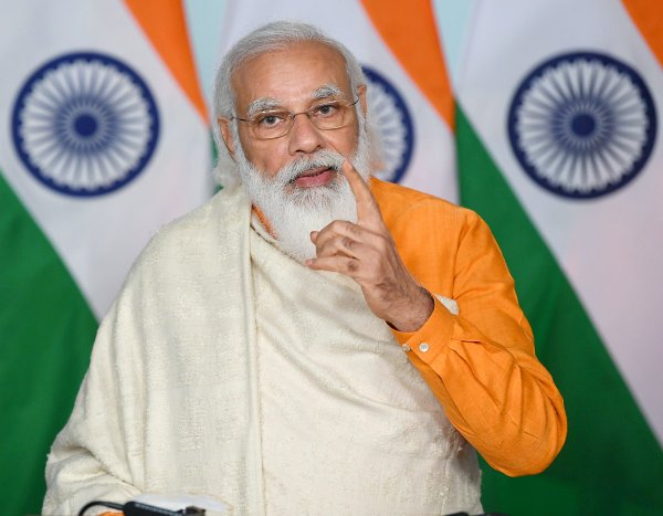 WB accident: PM Modi announces Rs 200,000 ex gratia for kin of deceased