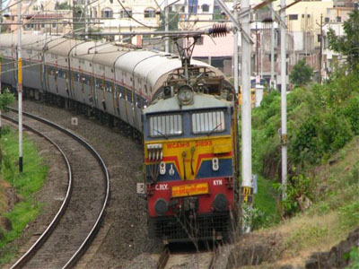 IRCTC signs MoU with RITES for railway station development works