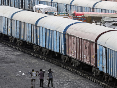 Railways withdraws 10% port congestion surcharge