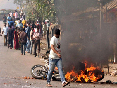 Bhima Koregaon violence: 16 FIRs registered, 300 detained relating to Maharashtra bandh