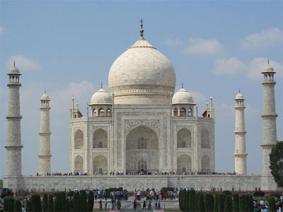 Only 40,000 tourists a day to be let into Taj Mahal; 3-hour cap per entry