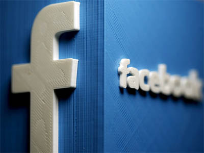 Facebook testing tool that allows users transfer pics to Google Photos
